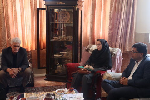 عیادت سرپرست هیئت پزشکی ورزشی دکتر روح اله سهرابی از پیشکسوت هندبال استان 