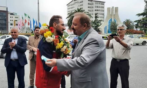 احمد رضا رضایی ، دبیر هیات پزشکی ورزشی مازندران ، بعنوان سنگربان و کاپیتان تیم ملی ناشنوایان در این مسابقات حضور داشت