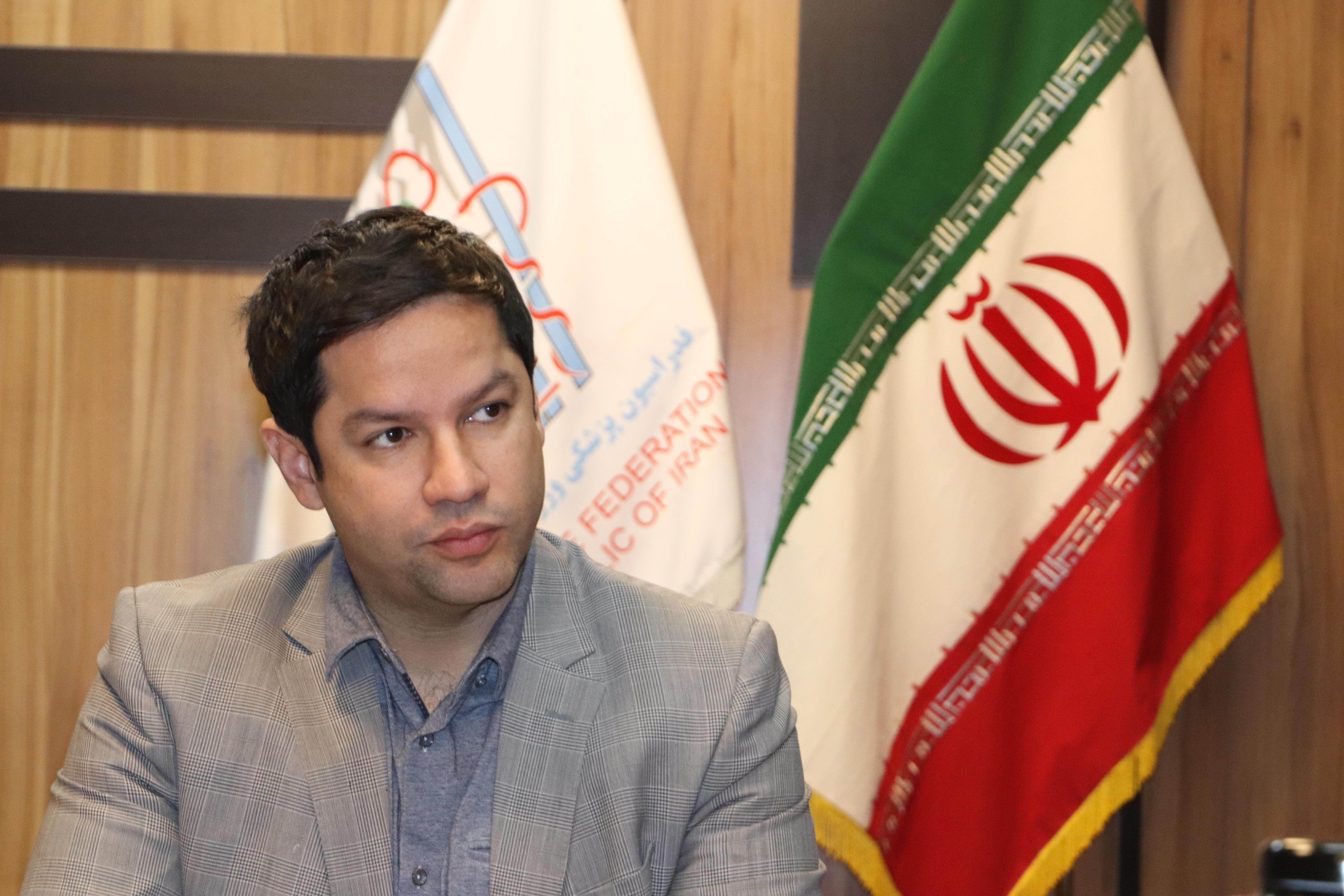 نشست هم اندیشی مسئولان هیات های وزنه برداری و کراس فیت با هیات پزشکی ورزشی استان فارس