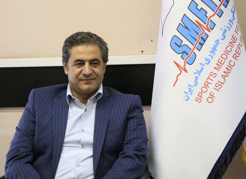 اشکان اردیبهشت