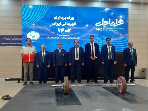 پوشش پزشکی مسابقات وزنه برداری قهرمانی کشور در اردبیل