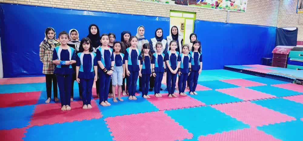 حضور بازرسین و مسوول کمیته خدمات درمانی هیات پزشکی ورزشی شهرستان لارستان در باشگاهها و اماکن ورزشی