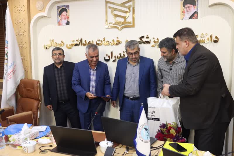 از دکتر علی دهقان بعنوان رئیس اسبق هیات پزشکی ورزشی مازندران تجلیل شد 