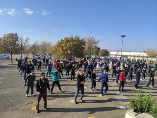 ایستگاه رایگان تندرستی به مناسبت هفتۀ تربیت بدنی