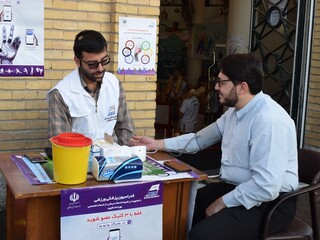 برپایی ایستگاه تندرستی به مناسبت هفته تربیت بدنی و ورزش در قم