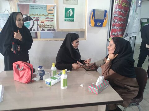 ایستگاه رایگان تندرستی در شهرستان گچساران