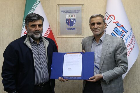 اعطای ابلاغ دکتر صالح طبری به عنوان رئیس هیات پزشکی ورزشی مازندران