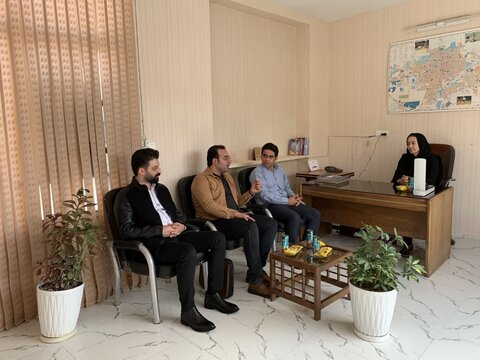 نشست هم اندیشی