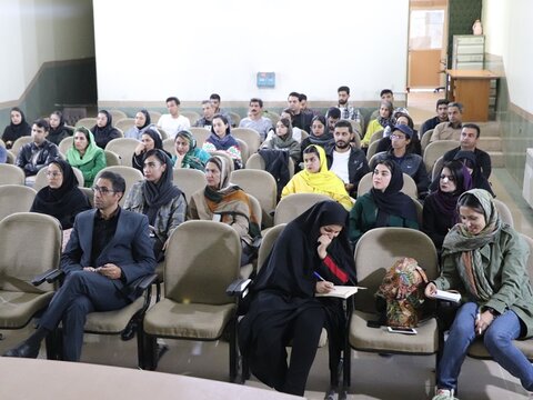 دوره آموزشی کمک های اولیه و آشنایی با خدمات پزشکی ورزشی