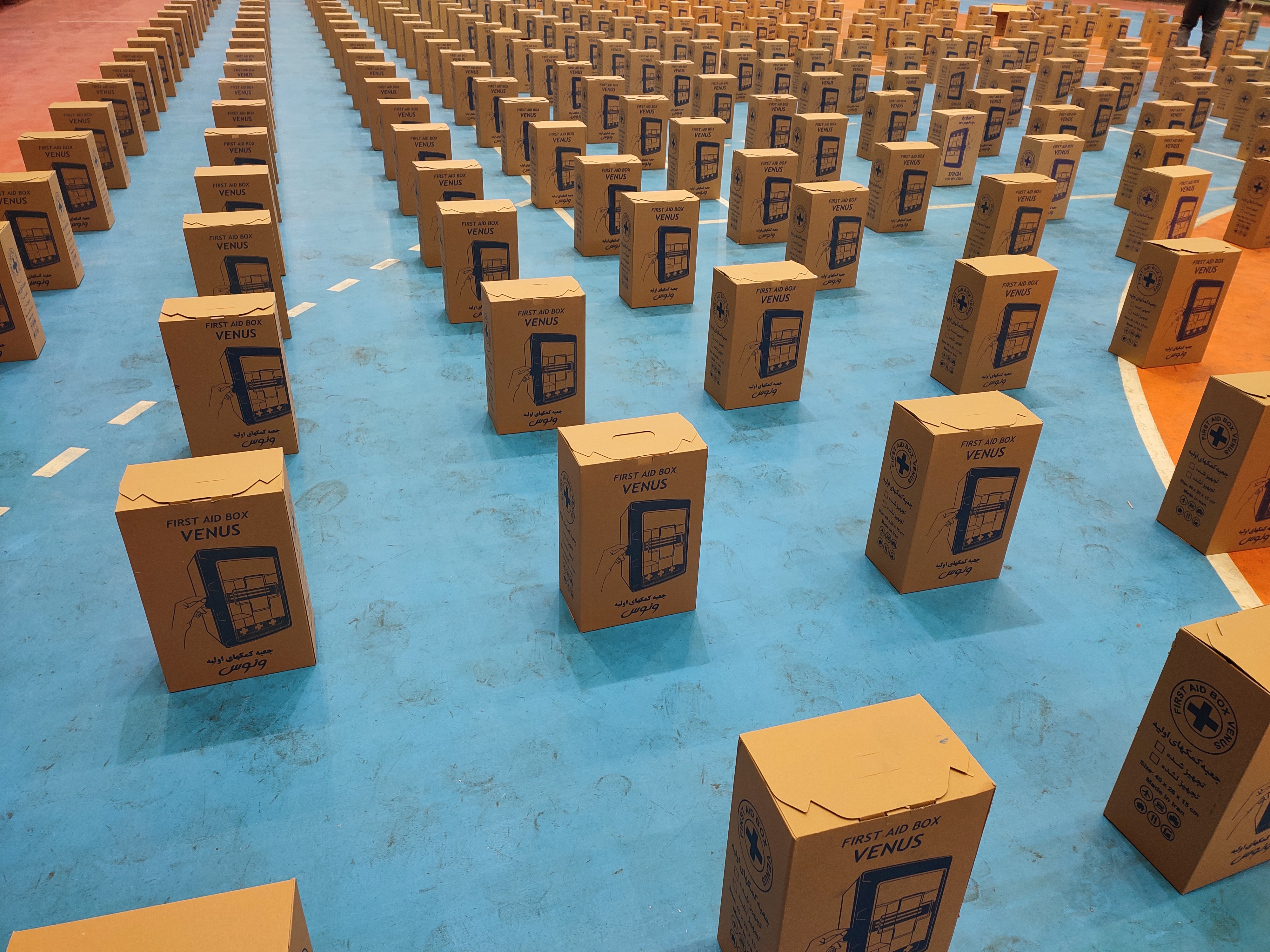 اهدای ۷۰۰ جعبه کمکهای اولیه به باشگاههای ورزشی لرستان