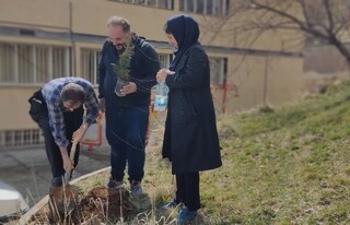 پویش کاشت زندگی به مناسبت هفته درختکاری با حضور همکاران هیات پزشکی ورزشی استان کردستان