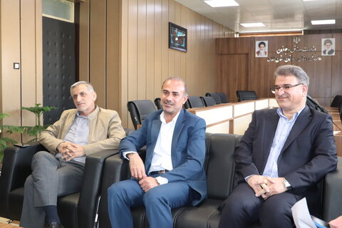 حضور دکترنوروزی رئیس فدراسیون پزشکی ورزشی در هیات استان فارس و دیدار با مدیرکل ورزش و جوانان