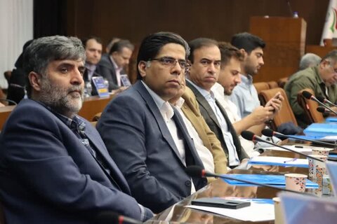 حضور دکتر روح اله سهرابی رئیس هیات پزشکی ورزشی استان در مجمع عمومی فوق العاده فدراسیون پزشکی ورزشی کشور
