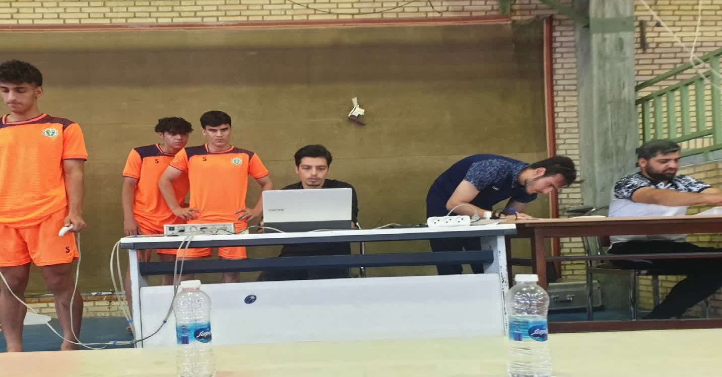 اندازه گیری تست بادی کامپوزیشن تیم فوتبال آلومینیم اراک