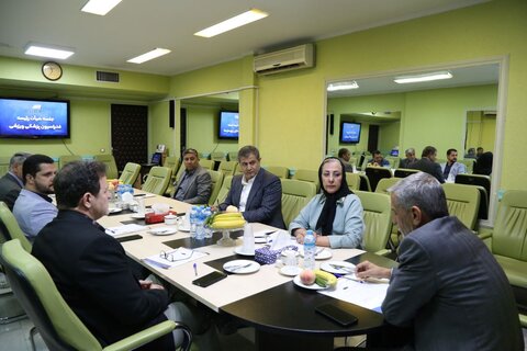 تاکید بر ادامه راه شهدای وطن و محکومیت اقدامات آمریکای جنایتکار و رژیم کودککش/ حضور در اماکن ورزشی مستلزم کارت عضویت خدمات درمانی/ برنامهریزی برای ارتقای کمی و کیفی خدمات