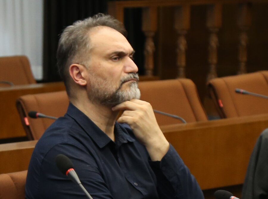 دکتر شمس الدین تقوی-مسئول کمیته پزشکی فدراسیون هندبال