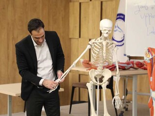 دوره آموزشی پیش نیاز ماساژ ورزشی سیرجان