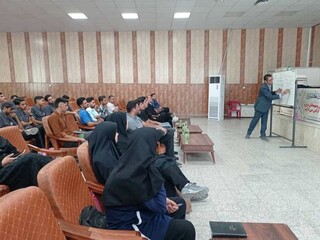 دوره آموزشی احیاء و کمک های اولیه شهرستان زرند