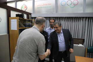 بازدید دکتر اردیبهشت از روند انجام معاینات ورزشکاران اعزامی به بازی‌های همبستگی کشورهای اسلامی و آسیایی جوانان