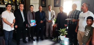 تجلیل از پیشگامان