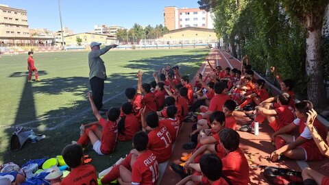 ایستگاه سلامت ویژه فوتبالآموزان و خانواده پاکبانان در تبریز برپا شد