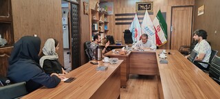 نشست جمعی از پزشکان همکار کمیته پوشش پزشکی مسابقات و مسئول این کمیته با دبیر هیات پزشکی ورشی فارس