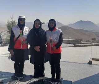 عطر افشانی گلزار مطهر شهدای گمنام - چهار محال و بختیاری