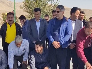 عطر افشانی گلزار مطهر شهدای گمنام - چهار محال و بختیاری