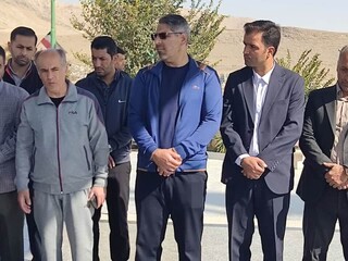 عطر افشانی گلزار مطهر شهدای گمنام - چهار محال و بختیاری