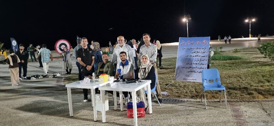 برپایی ایستگاه رایگان تندرستی در پارک ساحلی بوشهر