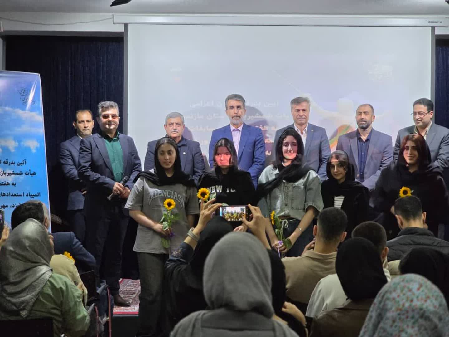 نقش اعتماد به نفس در موفقیت ورزشکاران شمشیربازی