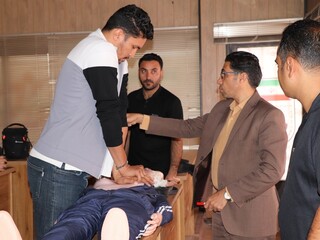 دوره آموزشی بازآموزی امدادگر ورزشی-کرمان