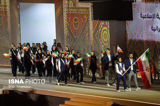 اعضای کاروان ورزش ایران در مراسم رژه بازی‌های همبستگی کشورهای اسلامی-ریاض