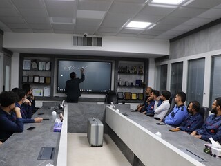 دوره آموزشی احیاء و کمک های اولیه ویژه کارکنان شرکت بارزپخش کرمان