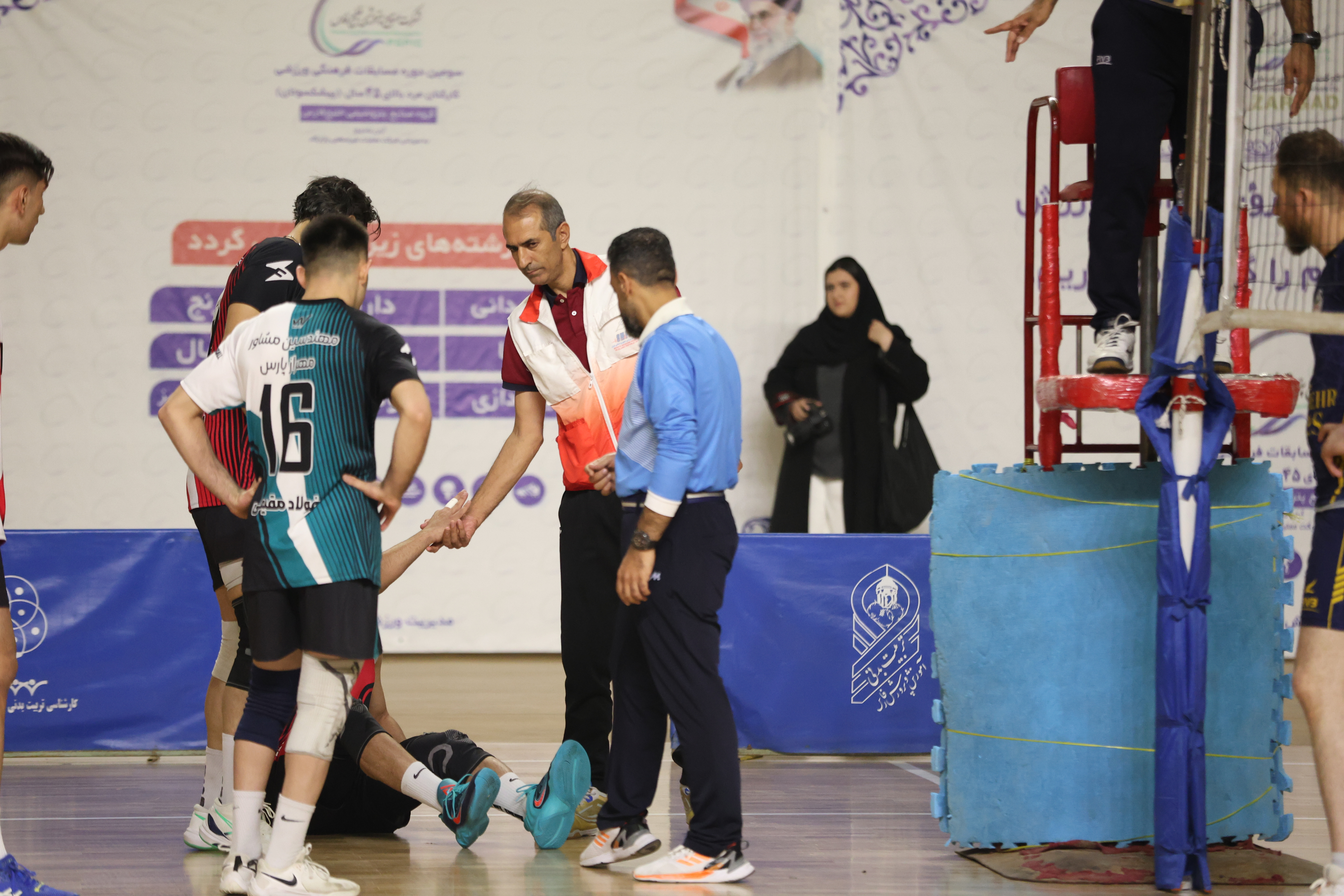 پوشش پزشکی رقابتهای والیبال لیگ دسته یک کشور توس هیات پزشکی ورزشی فارس