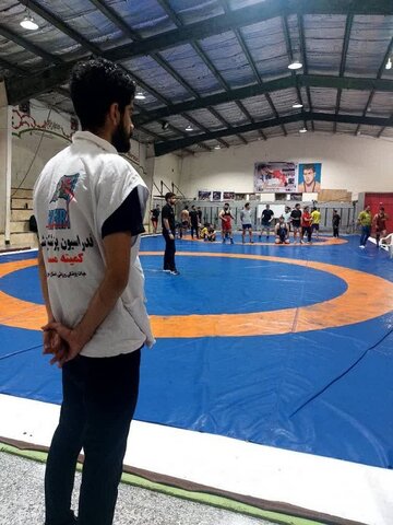 مسابقات کشتی قهرمانی جوانان استان