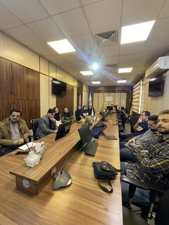 کارگاه کمکهای اولیه تاریخ ۲۸ دیماه و ۱بهمن ماه برای پرسنل پالایشگاه در کلینیک تخصصی درمانگاه اراک با تدریس ماهان فراهانی برگزار شد