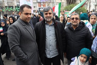 حضور فعال کادر درمان هیات پزشکی ورزش استان در راهپیمایی باشکوه انقلاب