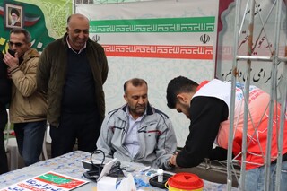 حضور فعال کادر درمان هیات پزشکی ورزش استان در راهپیمایی باشکوه انقلاب