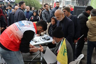 حضور فعال کادر درمان هیات پزشکی ورزش استان در راهپیمایی باشکوه انقلاب