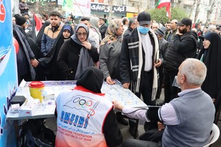 حضور فعال کادر درمان هیات پزشکی ورزش استان در راهپیمایی باشکوه انقلاب