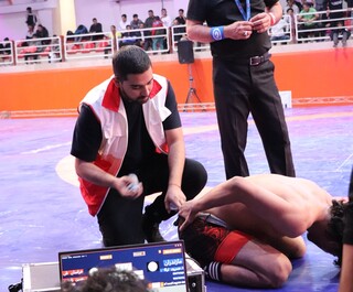 پوشش پزشکی مسابقات قهرمانی کشور کشتی آزاد نوجوانان در کرمان