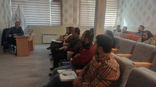 دوره ورزش درمانی در آب در استان مرکزی