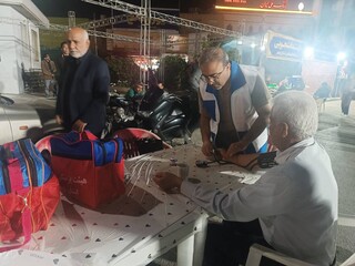 گزارش تصویری از ویزیت رایگان دکتر برجویی فرد رئیس هیئت پزشکی ورزشی بوشهر در چهلمین شهادت امام امت و برپایی موکب توسط آن هیئت