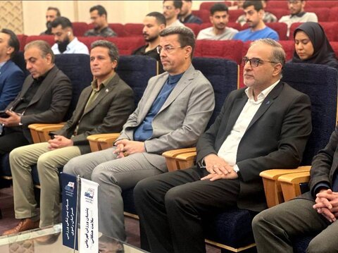 دوره مدون ورزش‌درمانی در آب در مشهد