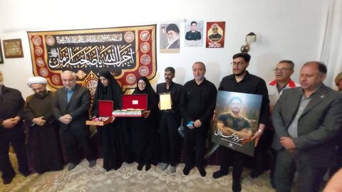 تکریم خانواده ورزشکار شهید جنگ رمضان محمد ملایی در خراسان جنوبی