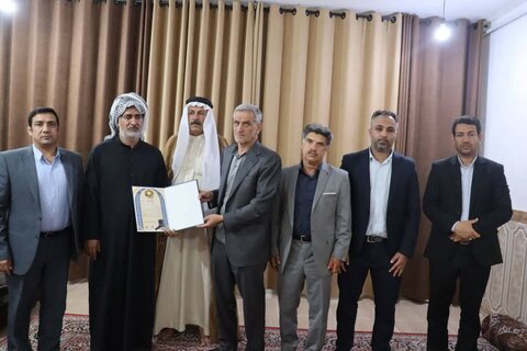 تجلیل دکتر نوروزی از خانواده شهید ورزشکار خوزستانی شهید سیلاوی