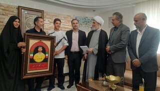 تجلیل از خانواده شهدای ورزشکار