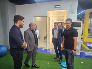 بازدید رئیس هیات والیبال استان تهران از مجموعه پزشکی ورزشی امام علی(ع)