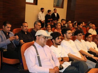 اکران فیلم دعوت حق با حضور سرپرست اداره کل ورزش و جوانان استان